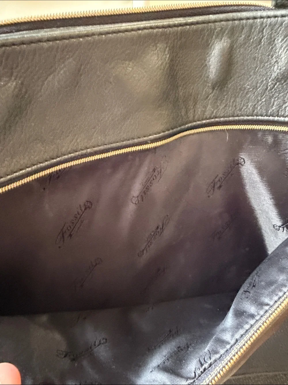 Fossil Black Leather Shoulder Tote with Front Zip Pocket vintage large size.